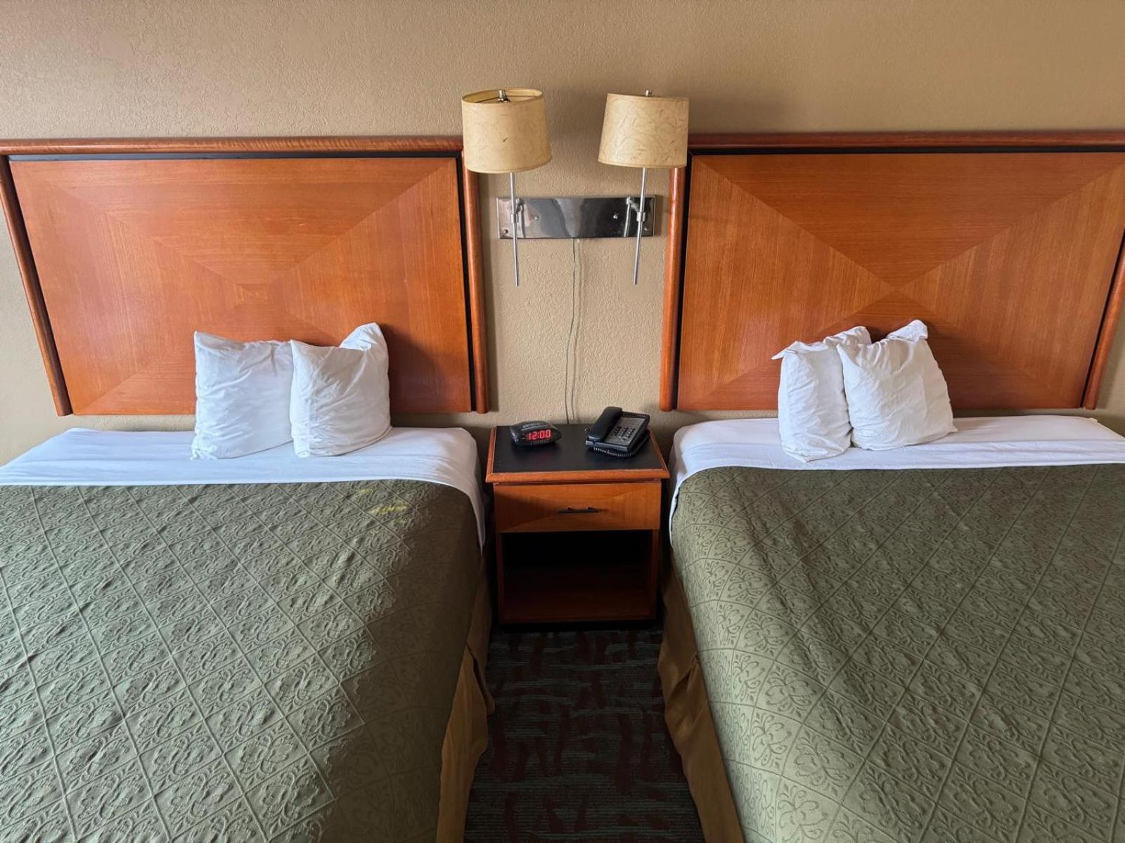 Oyo Hotel Harriman Near I-40 Екстер'єр фото